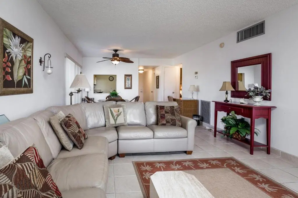 Sand Caper 103, Sleeps 4, Gulf Front, 2 Bedrooms, Elevator, Heated Pool
