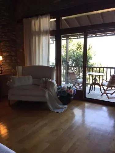 House Smaragdi
