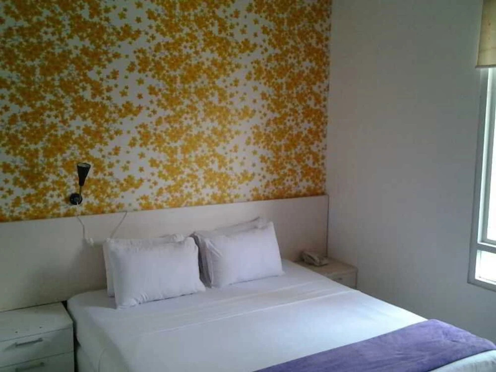 Bunga Bunga Hotel Pasar Baru - Jakarta