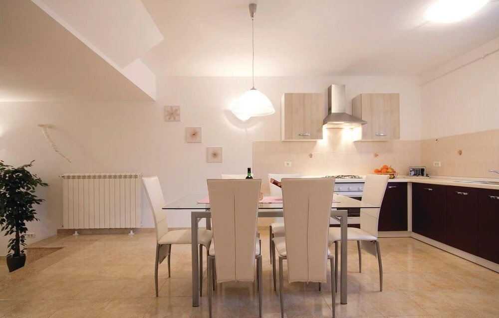 Amazing Home in Pula With Wifi and 2 Bedrooms