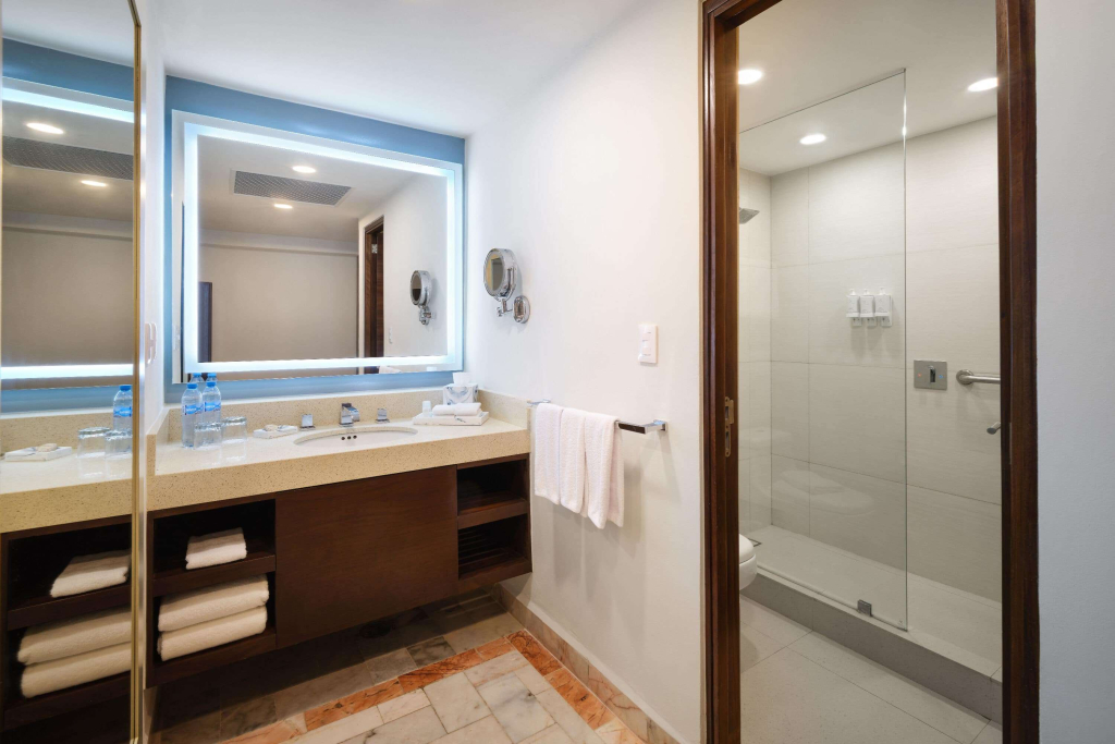 Wyndham Grand Cancun All Inclusive Resort & Villas