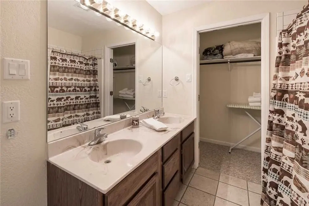 Dodson's Double Decker by Ruidoso Vacation Rentals