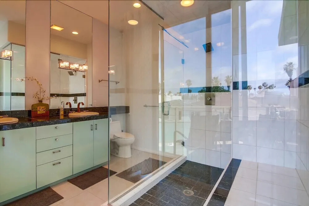 South Beach 3 Bedrooms 3 Bathrooms Townhouse