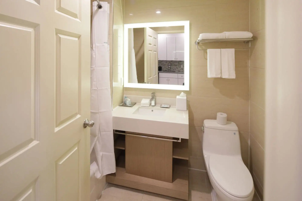 Wyndham Garden Fresh Meadows Flushing