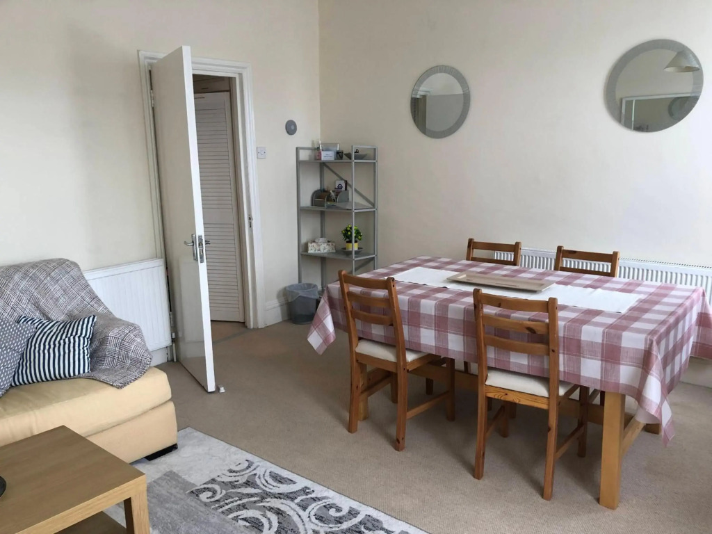Spacious West London Apartment