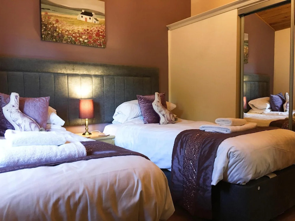 Silver Birch Lodge With Hot Tub Near Cupar, Fife