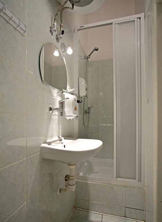 Enigma Hostel  Apartments