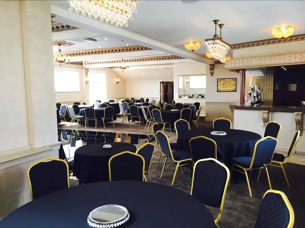 Parkstone Hotel
