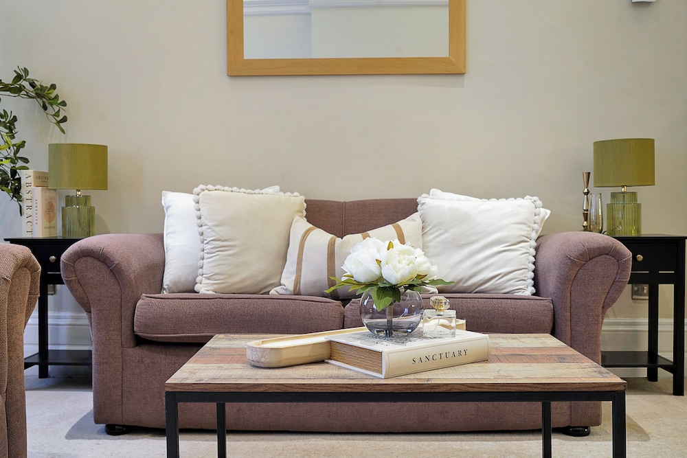 Hertford Flat 10