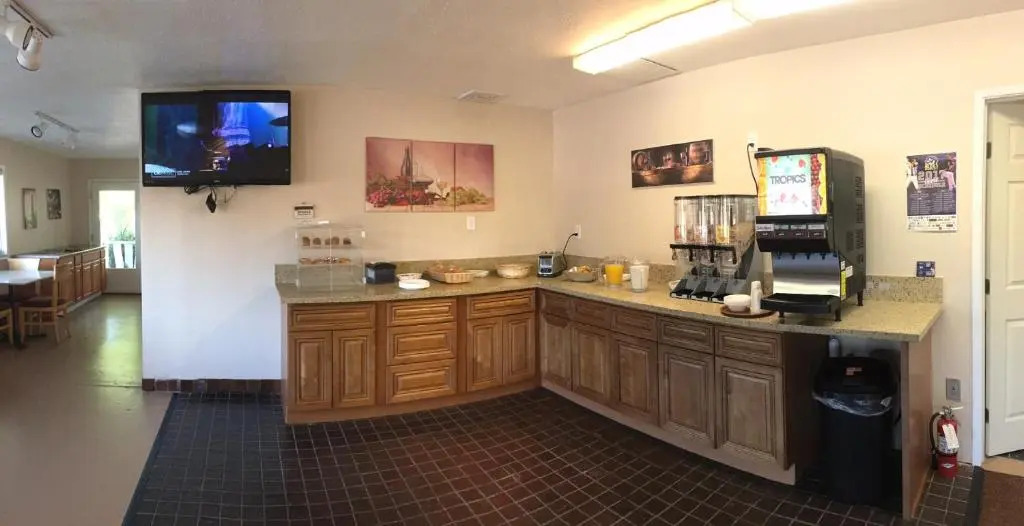 Vino Inn & Suites