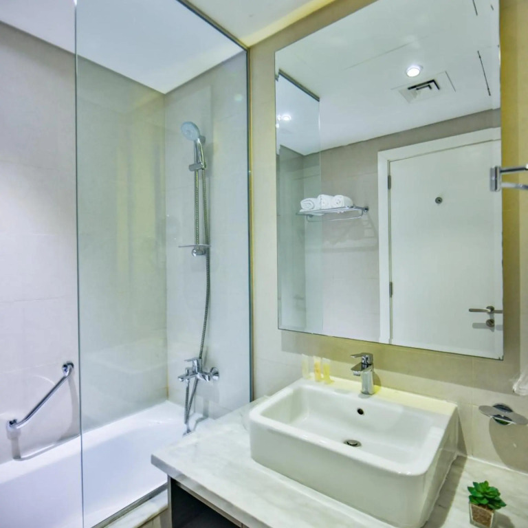 WINDS OF THE CANAL – DAMAC MAISON PRIVE By Lagom Vacation Home LLC