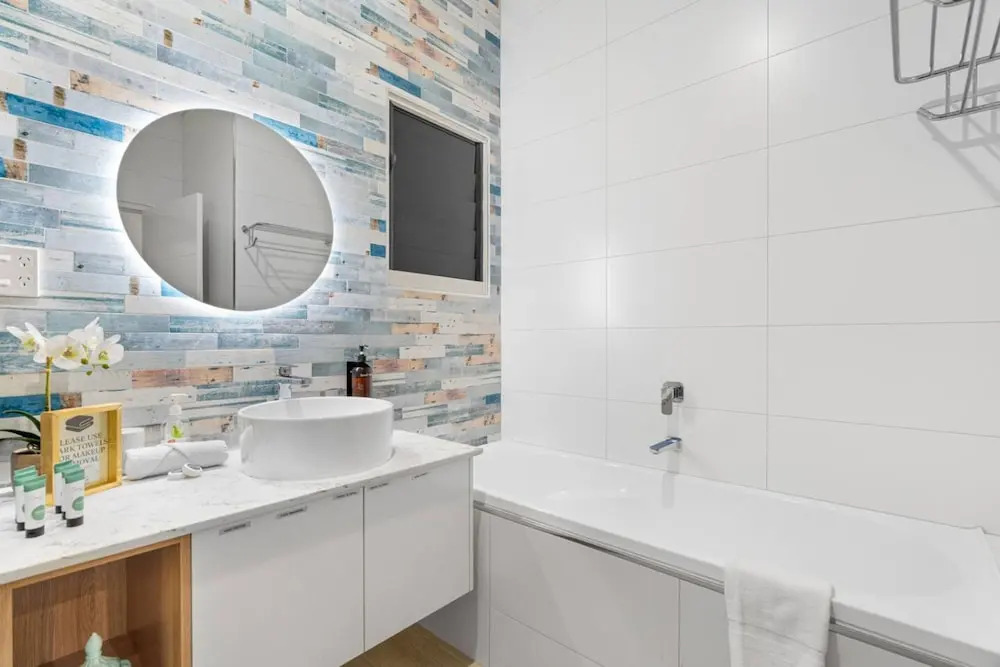 Zenhouse Solstice Designer 4-br Executive Retreat