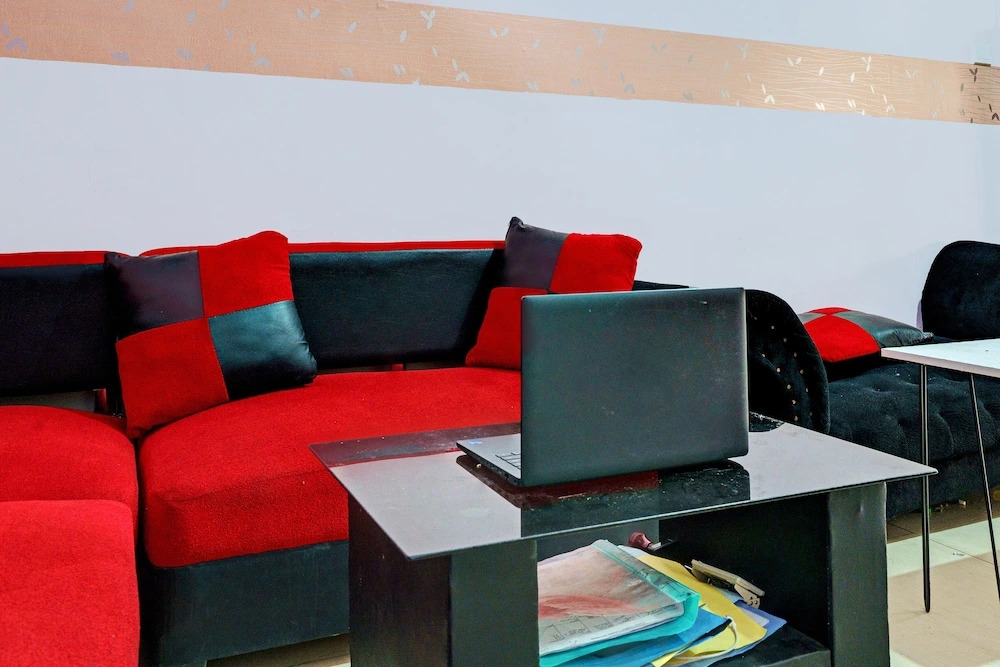 Collection O 93344 Gateway Pasteur Apartement By Maestro