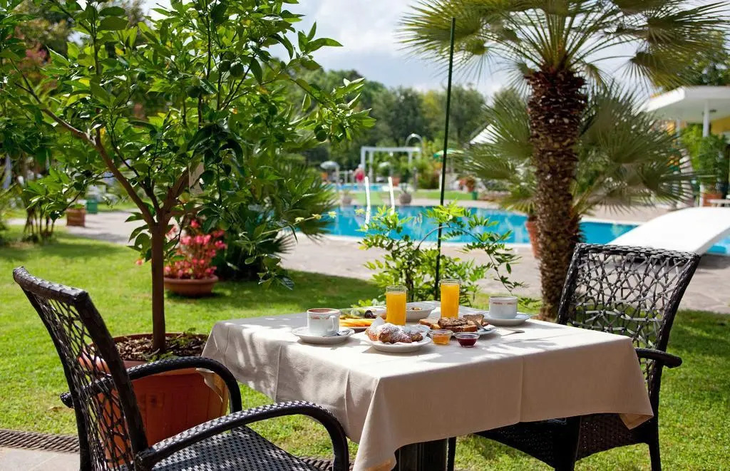 Hotel Harrys Garden