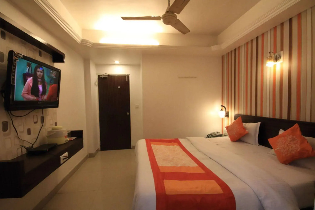 Hotel O Kanchan Palace