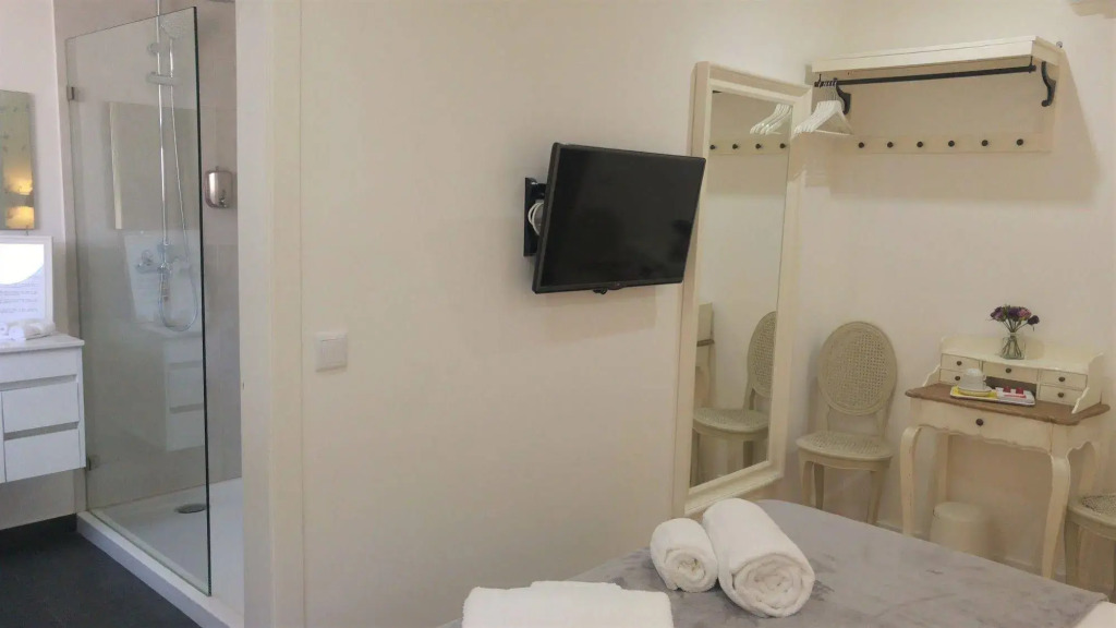 Lisbon Terrace Suites - Guest House