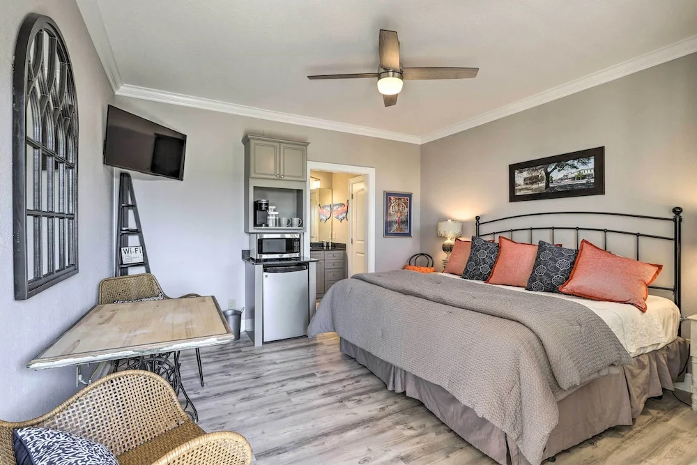 Cozy Auburn Studio < 1 Mile to University!