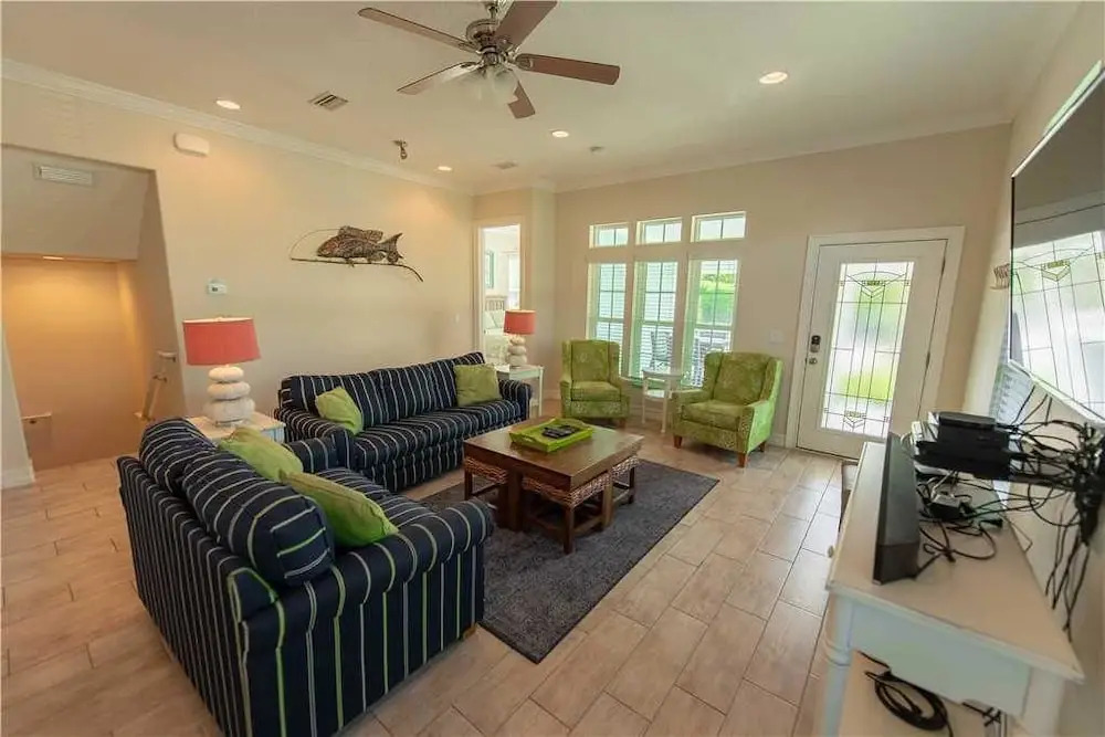 Beachy Villa Vista Apartment 5