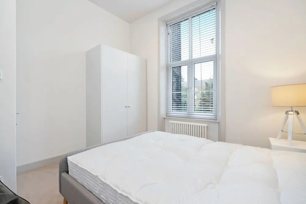 2 Bedroom Apartment in West Kensington