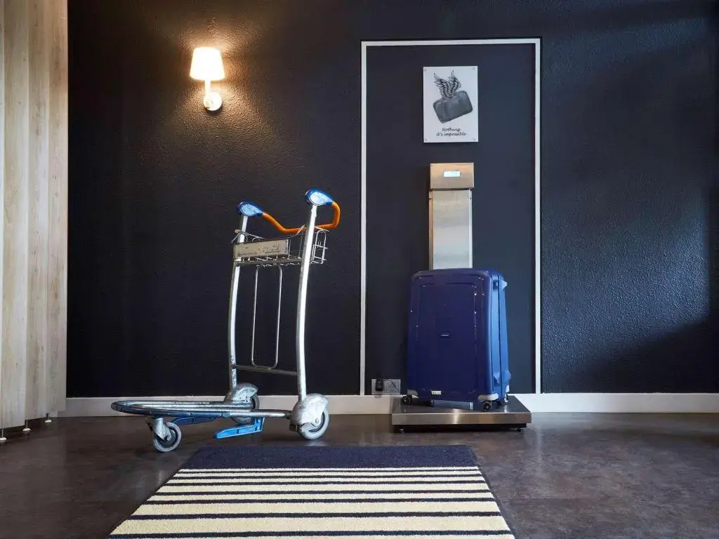 Kyriad Hôtel Orly Aéroport - Athis Mons