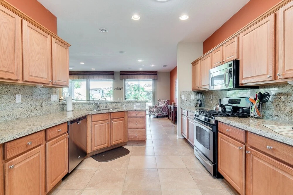 Sun City Grand 55+! Tranquil Yard! Amenities Galore! 3/2! 30 Night Minimum Stay! by Redawning