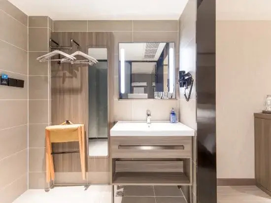 Hanting Hotel (Nantong Holland Street Wuyi Road Branch)