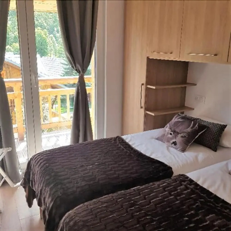 LES Balcons DE Pierre Pomme N°4 : 5 Pièces 8 Personnes / 5 Rooms 8 People