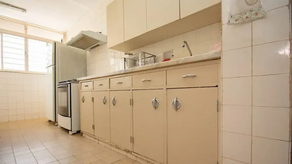 Apto com boa Localiza o Garagem e Ar-condicionado