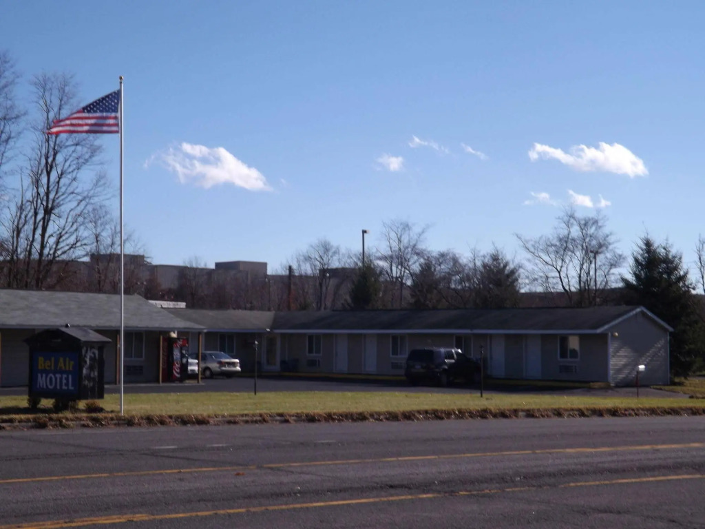 Bel Air Motel