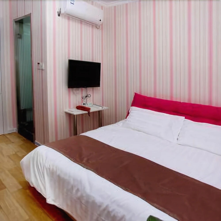 Rujia Tianqiao Business Hotel