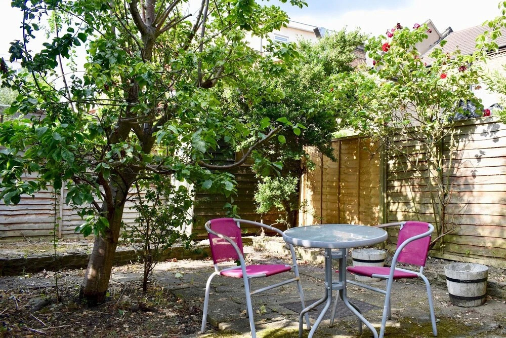 Wimbledon Flat With Garden