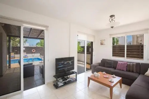 Holiday Home 3 Bedrooms 1 Bathroom - Pernera