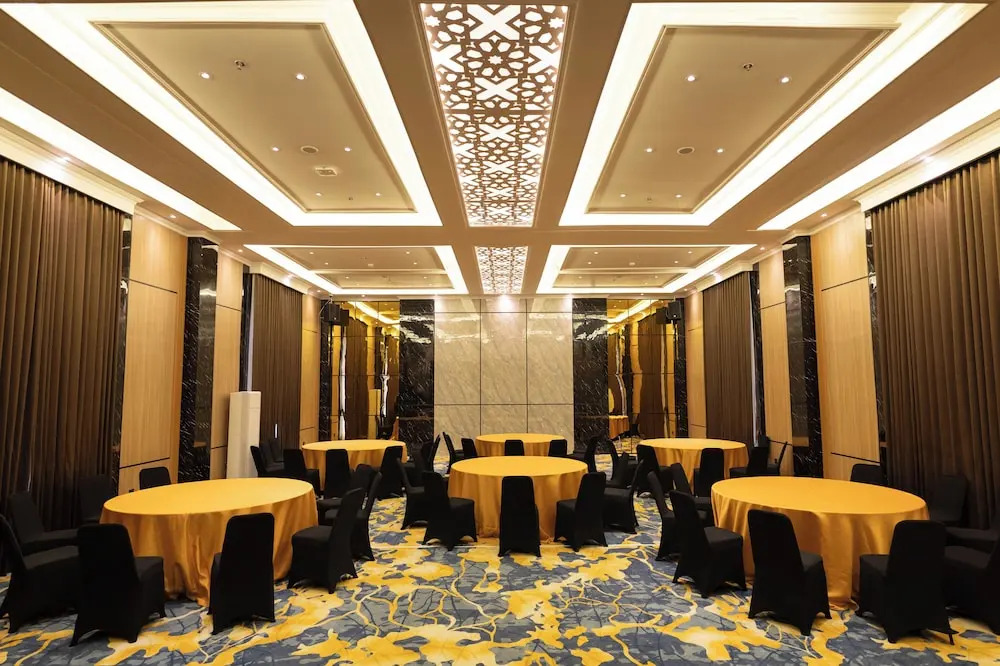 Eagle Hotel Wonosobo, Azana Hotels Collection