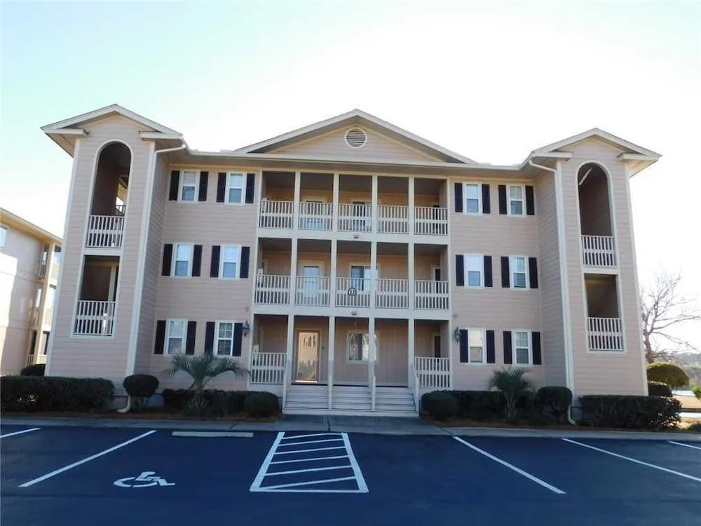 Tilghman Shores D9 2 Br condo by RedAwning
