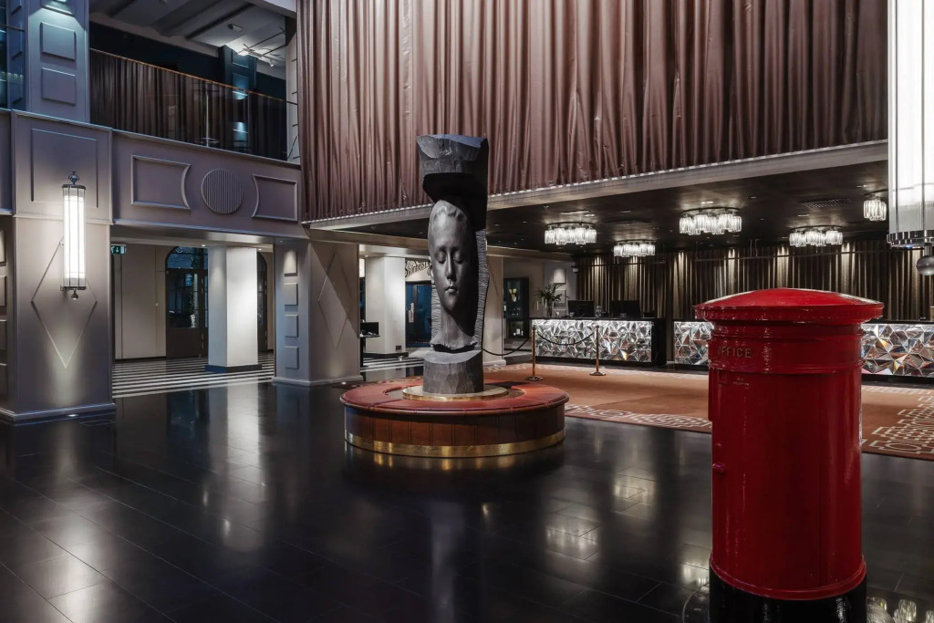 Clarion Hotel Post