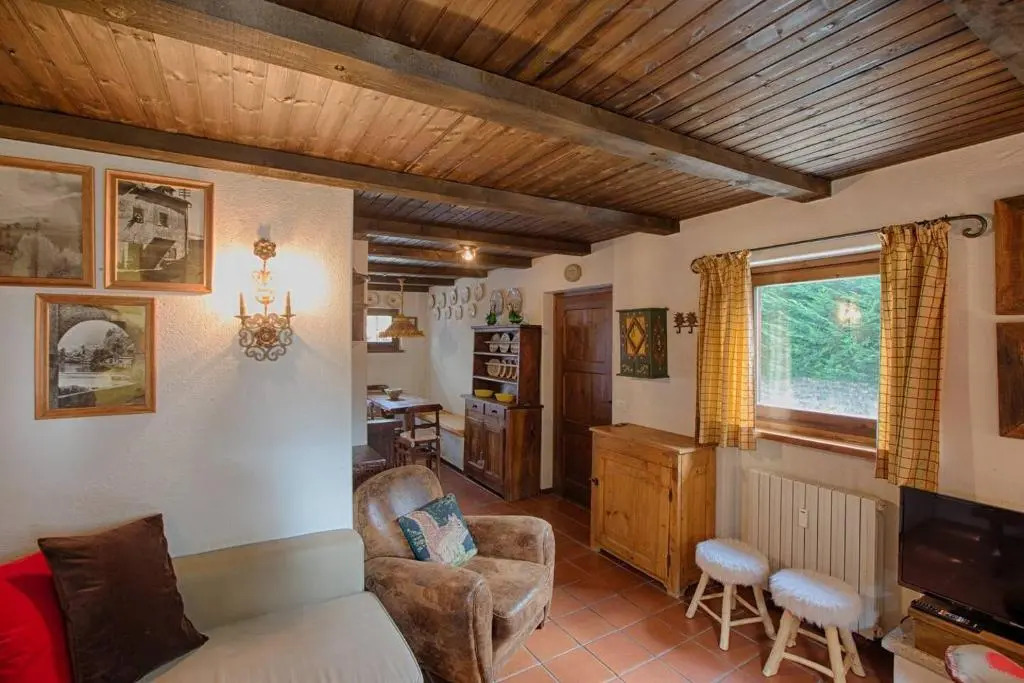 ALTIDO Idyllic Flat for 7 with Free Parking Close to Ski Lift