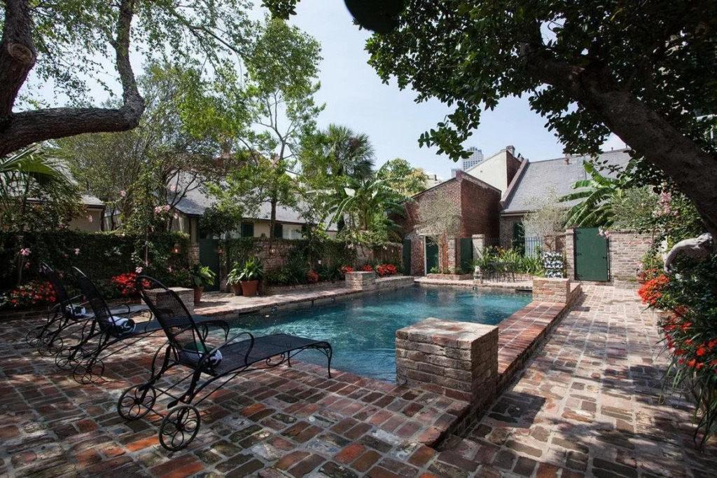 Audubon Cottages