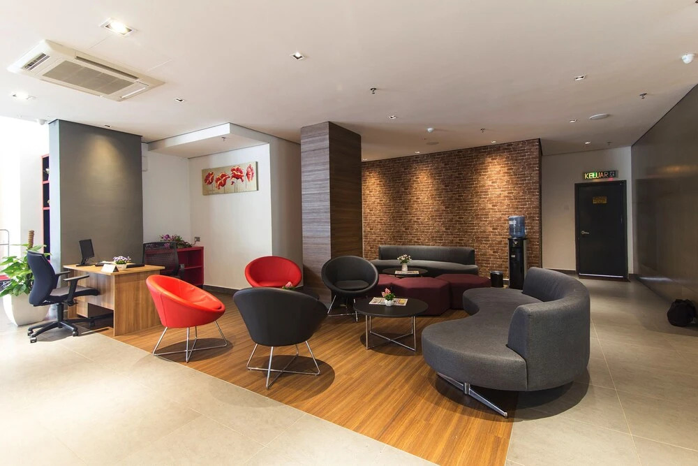 OYO 306 Tune Hotel