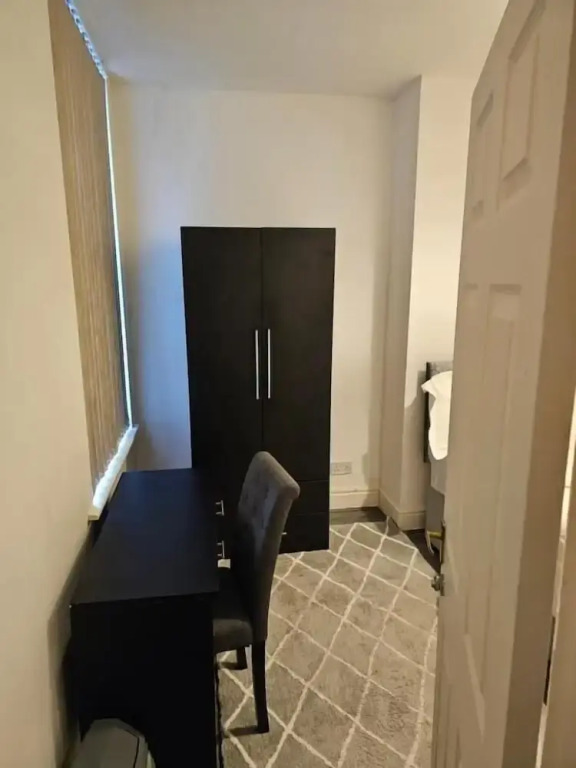 The Richmond Park Apartment