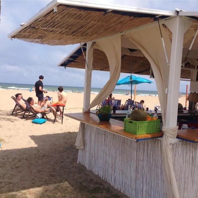 Apto con piscina en la playa cerca de VLC con AC