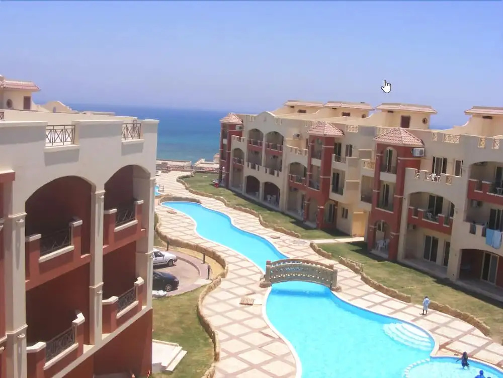 La Sirena Hotel & Resort - Families only