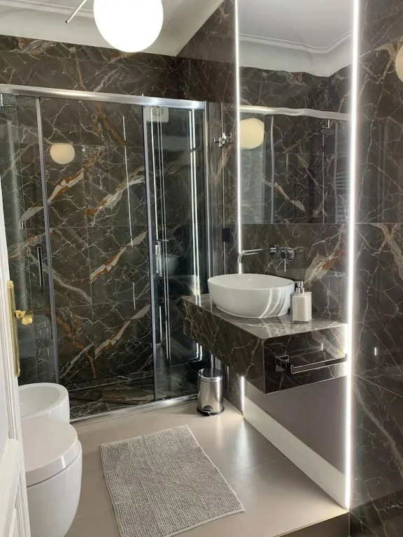Turin Central Apartment