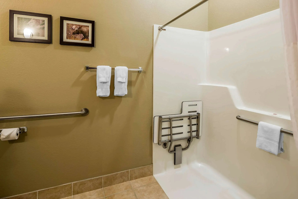 Comfort Suites Anchorage International Airport