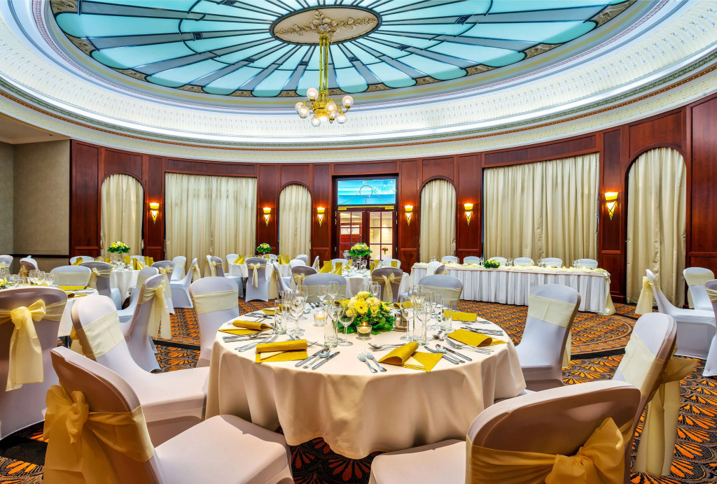 Radisson Blu Carlton Hotel, Bratislava