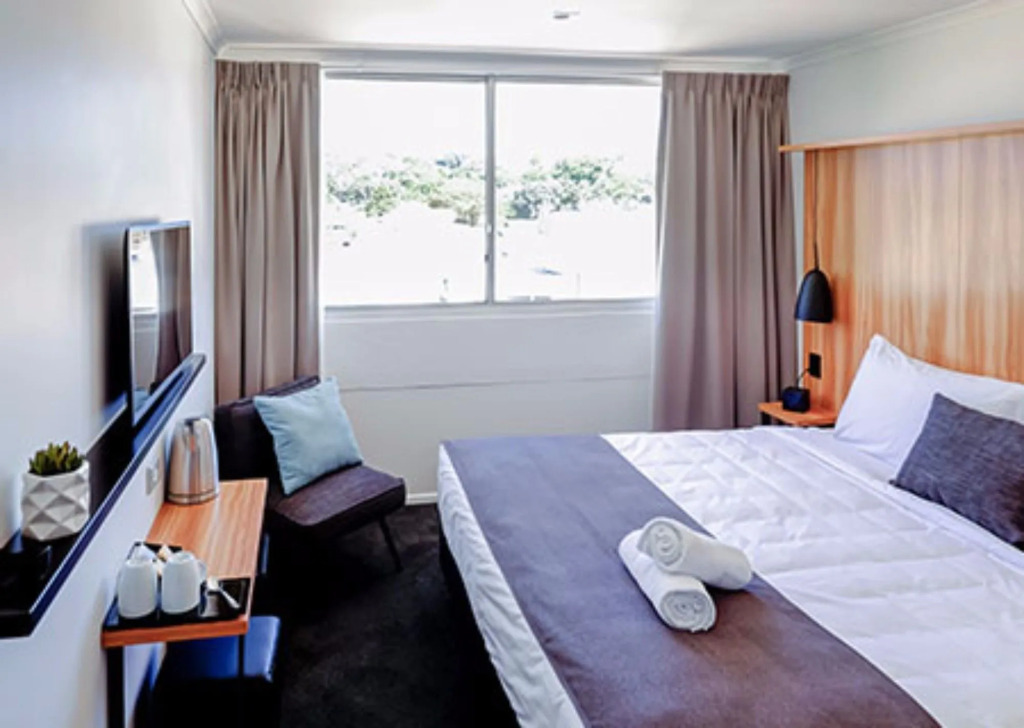 No. 9 Hotel