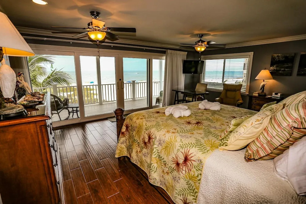 30-40 Gulf Beach Road Southern Dream Whole House