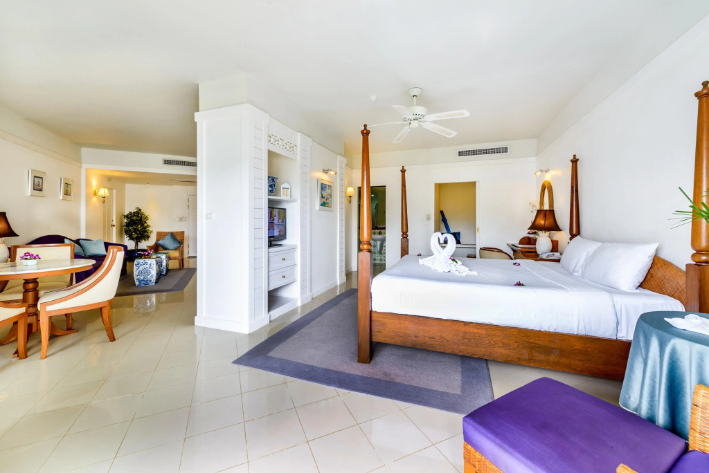 Andaman Seaview, Karon Beach - SHA Plus