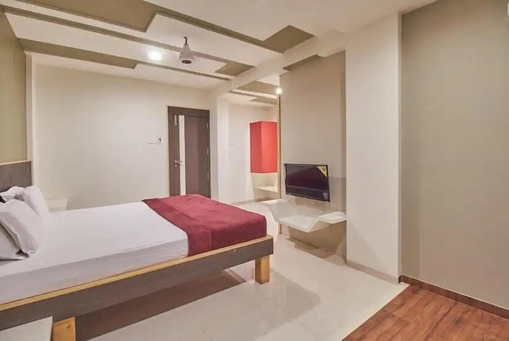 Hotel Anugraha Deluxe