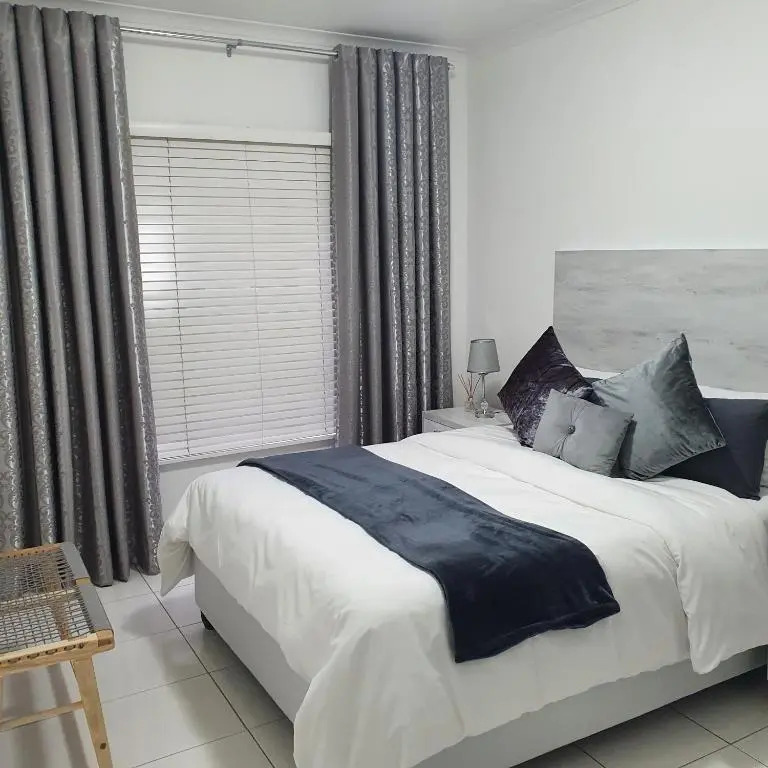 Durban Halaal Accommodation "No Alcohol Strictly Halaal No Parties" Entire Luxury Apartment, 3 Bedrooms, 8 Sleeper, Self Catering "JUST LOCK AND GO"