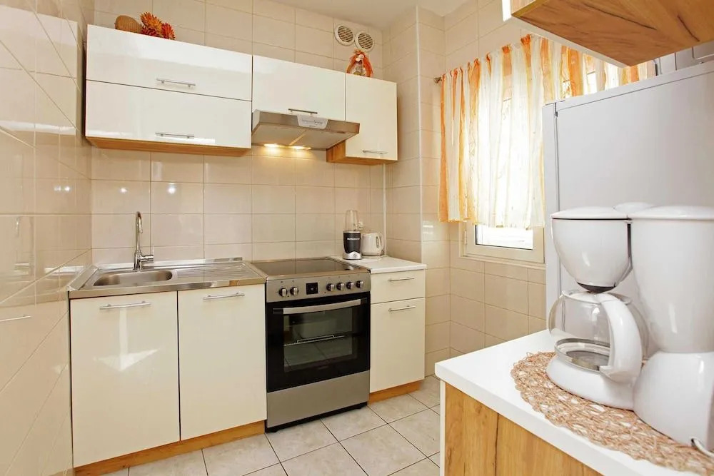 Sunshine Apartment Doda
